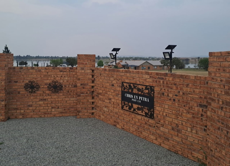  Bedroom Property for Sale in Oranjeville Free State
